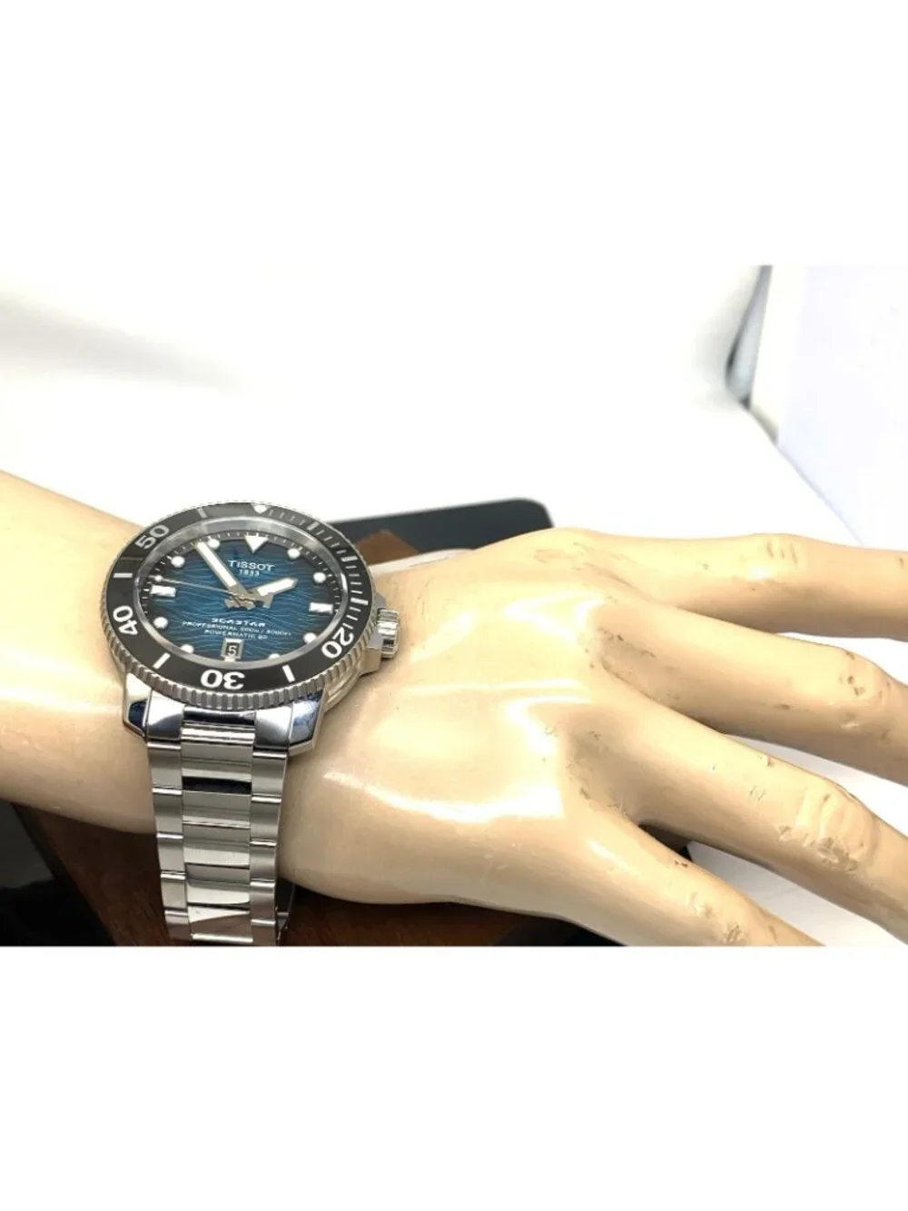 Tissot Men's Watch Seastar 1000 Swiss Automatic Blue Dial Steel T1206071104100